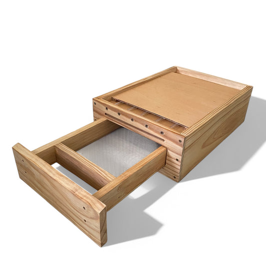 Wooden Pollen Trap (Wax Dipped) American Style - 10 Frame