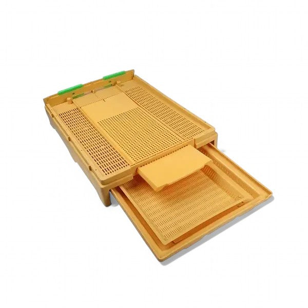 Plastic Screened Bottom Board with Pollen Trap - 10 Frame